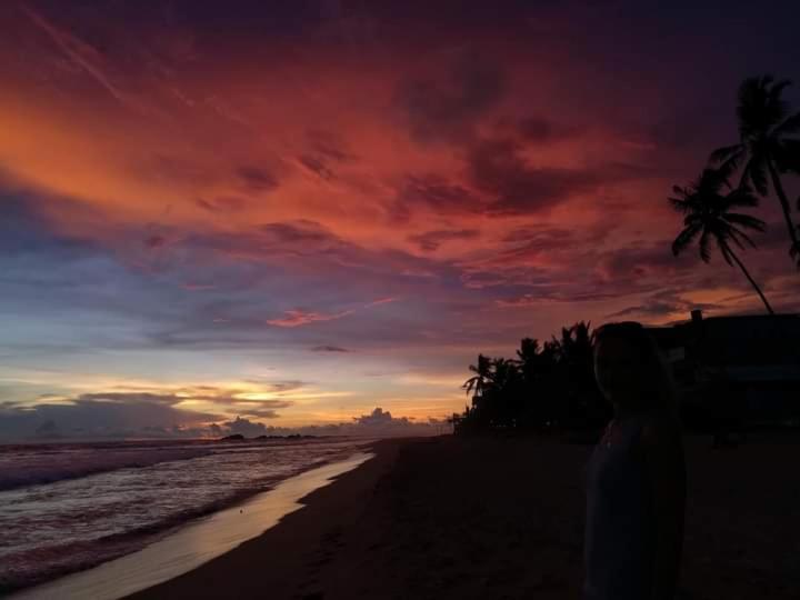 City Sunrise Hikkaduwa Ngoại thất bức ảnh