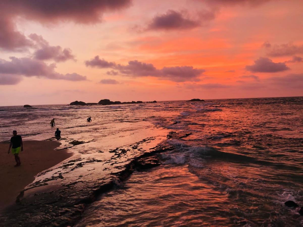 City Sunrise Hikkaduwa Ngoại thất bức ảnh